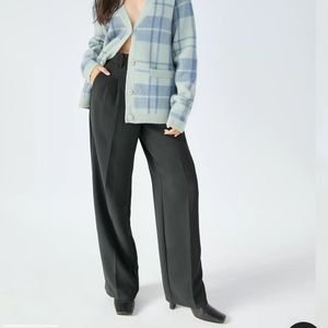 Aritzia effortless pants in charcoal